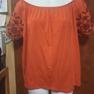 𝅺WOMENS H&M Orange & Black Cropped Top